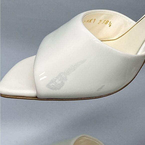 Valentino Garavani One Stud Hyper Slide Sandals In Patent Leather size 38.5 - Picture 8 of 15